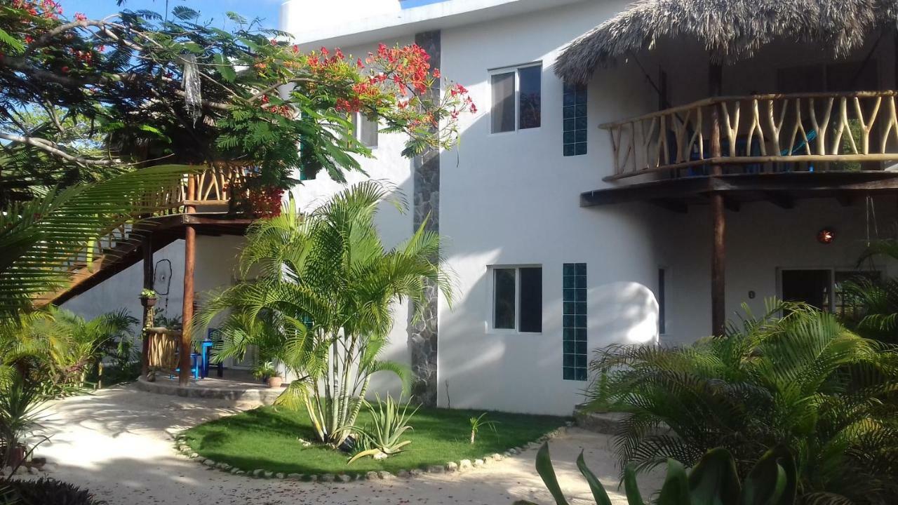 Hotel Zamunda Garden View à Tulum Extérieur photo